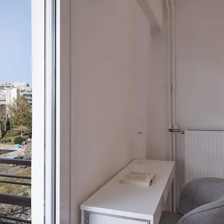 Fix 2bd With Parthenon View *